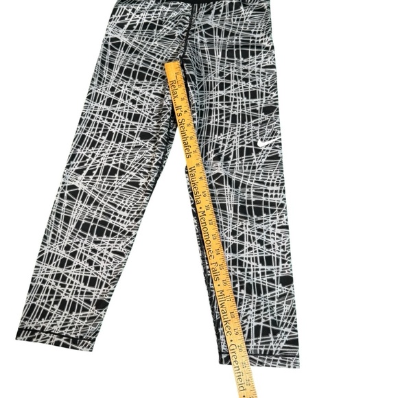 Nike Dri-FIT Pro Cool Tracer Training Capris Black 812063-010 Women's Small - Picture 7 of 11